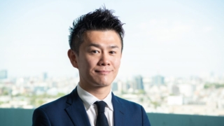 株式会社サイバーエージェントウィルの取締役、星野浩輝さんのインタビュー写真