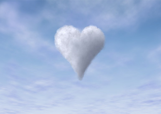 青空に浮かぶハート型の雲。「インナーチャイルドは映像として見えるものなのか」というテーマを象徴するイメージ。